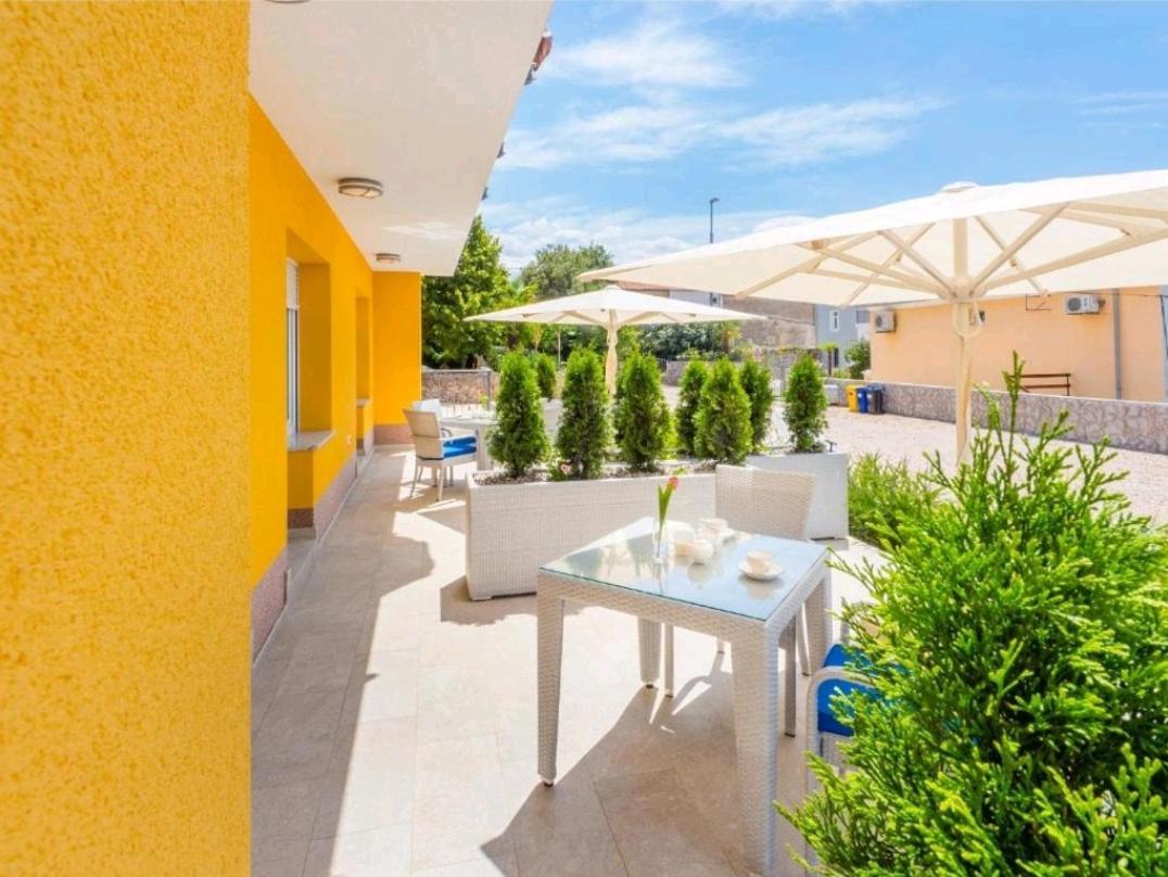 Apartamento Adriatico Omišalj Exterior foto